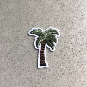 NWOT Small Palm Tree Iron On Patch